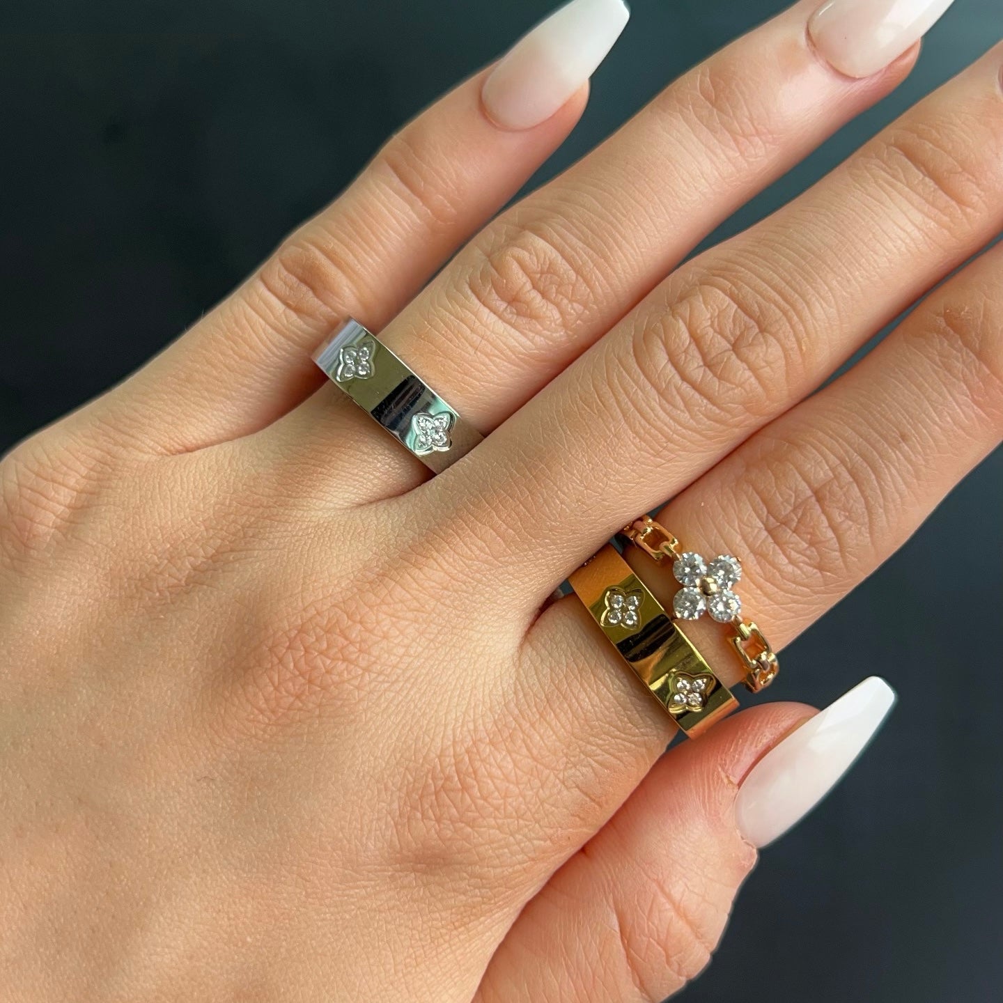 Fleur Band Ring l 18K Gold Plated