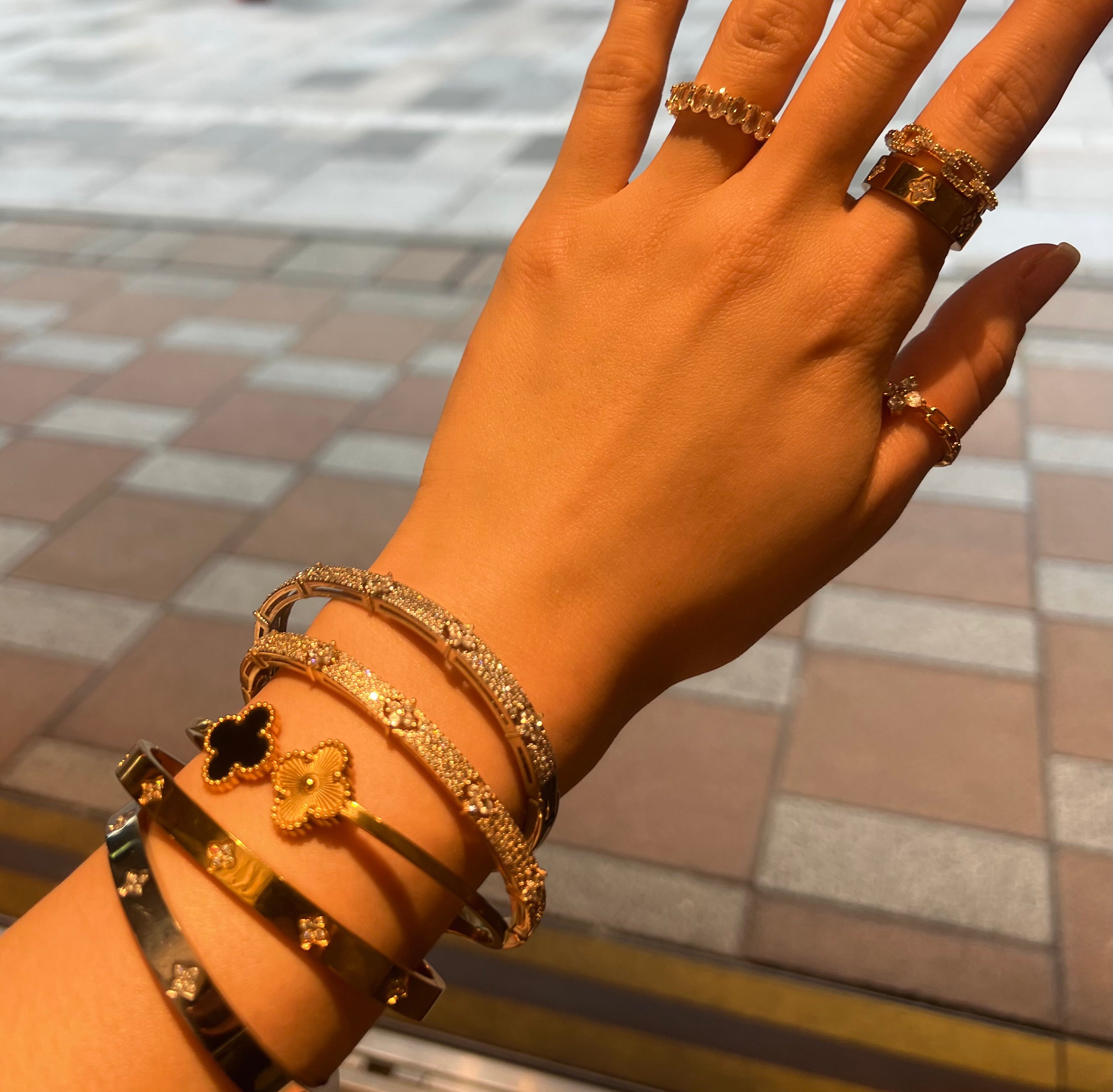 Clover Luxe Bangle l 18K Gold Plated